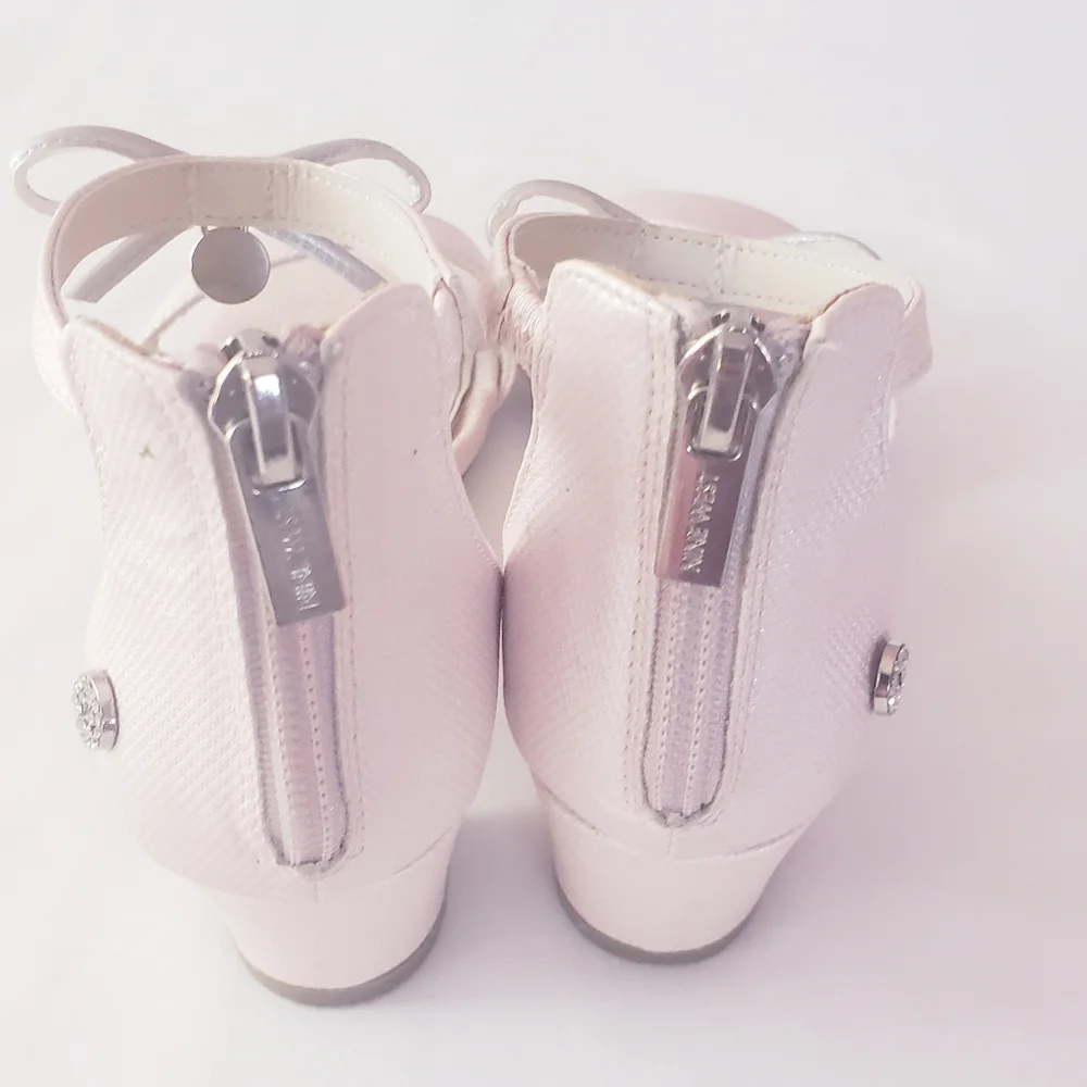 Nine west girls light pink dress sandal